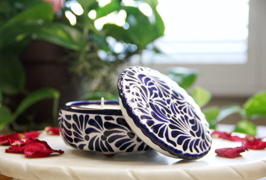 Artisanal candle in a beautiful talavera with hand made blue strokes design. Handcrafted by Artisan in Puebla, Mexico. 100% All Natural Soy Candle. Reuse the talavera as home decor or storage.