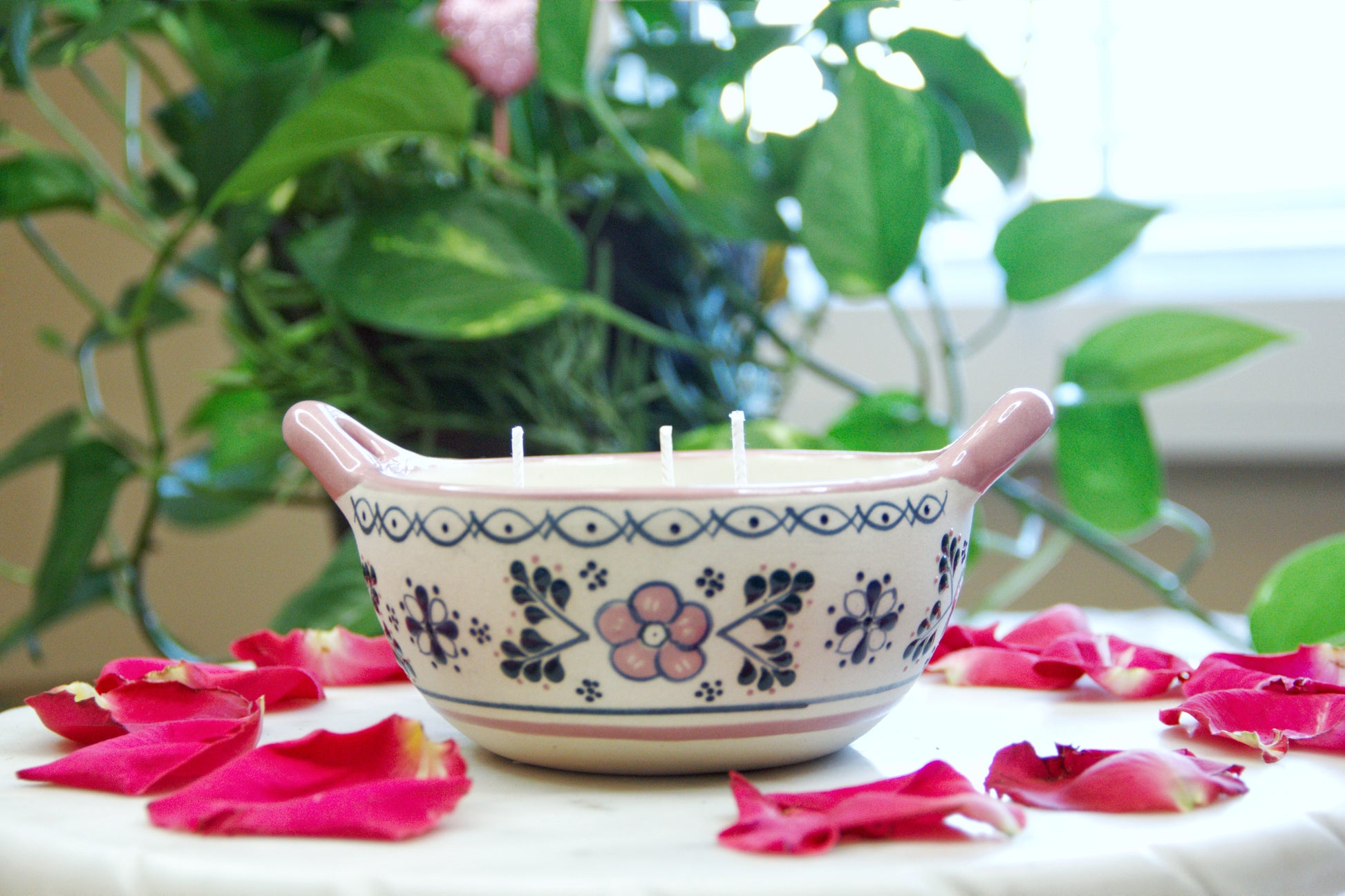 Artisanal candle in a beautiful salsa talavera bowl. Handmade pink floral design. Handcrafted by Artisan in Mexico City. 100% All Natural Soy Candle. Reuse the talavera as home decor or storage.